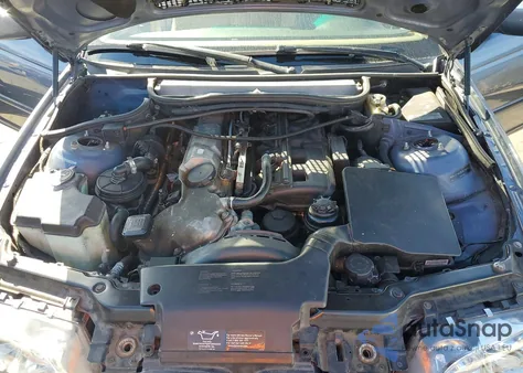 2004 BMW 325 Is Sulev z USA, uszkodzony, nr VIN WBAAZ33444KP89030